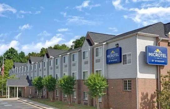 Microtel Inn & Suites by Wyndham Charlotte/University Place 