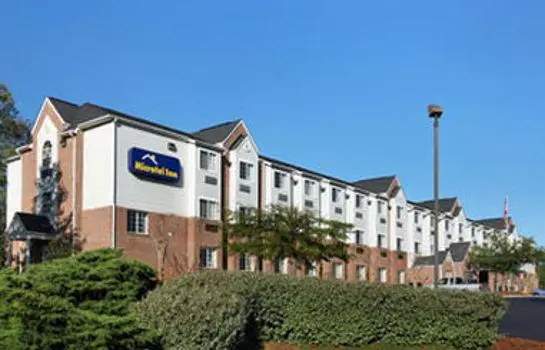 Microtel Inn & Suites by Wyndham Charlotte/University Place 