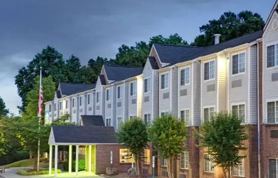 Microtel Inn & Suites by Wyndham Charlotte/University Place 