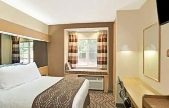 Microtel Inn & Suites by Wyndham Charlotte/University Place 