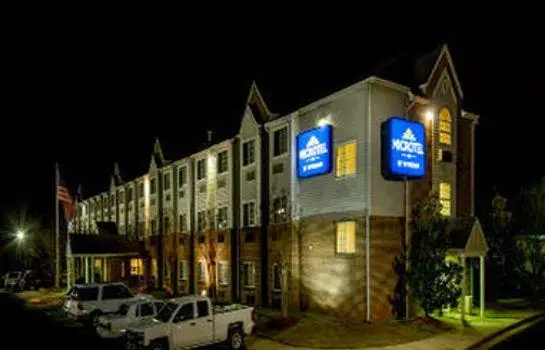 Microtel Inn & Suites by Wyndham Charlotte/University Place 