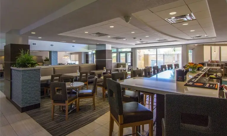 Holiday Inn Scottsdale North- Airpark 