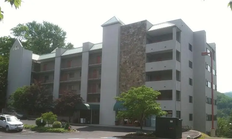 Laurel Inn Condominiums 