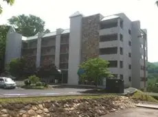 Laurel Inn Condominiums 