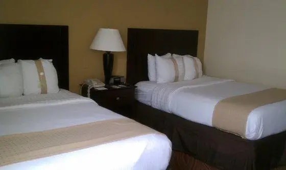 Holiday Inn Fayetteville-I-95 South 