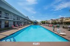 Quality Inn & Suites Haywood Mall Area 