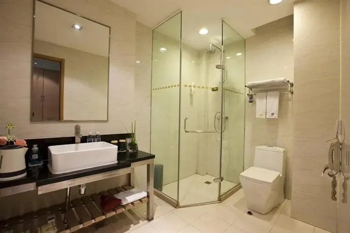 Silver Plaza Quancheng Hotel 