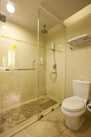 Silver Plaza Quancheng Hotel 