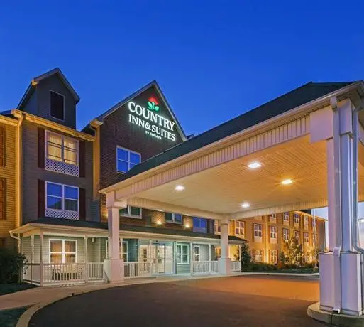 Country Inn & Suites by Radisson Chambersburg PA 