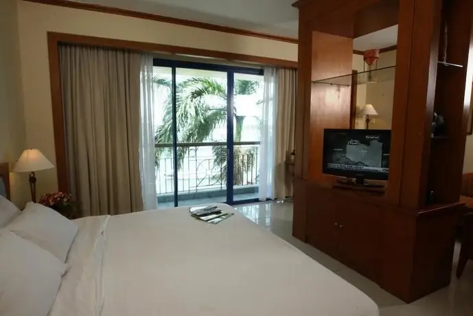 Makassar Golden Hotel 