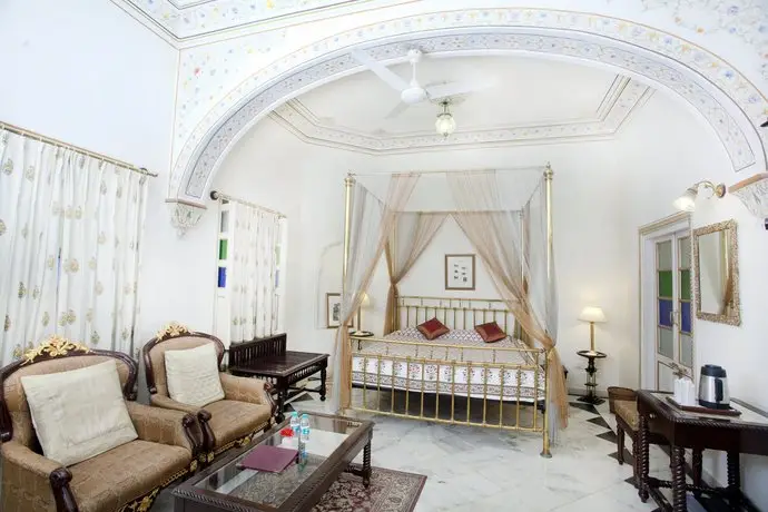 Alsisar Haveli - Heritage Hotel 