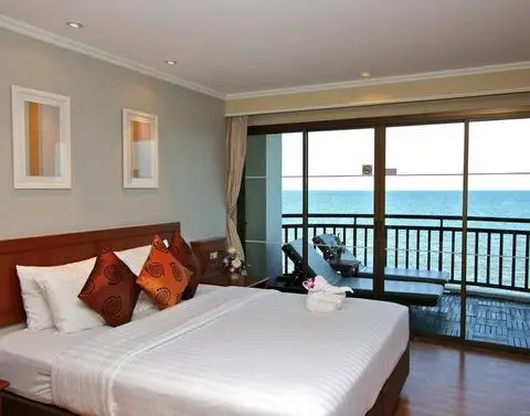 The Imperial Hua Hin Beach Resort 