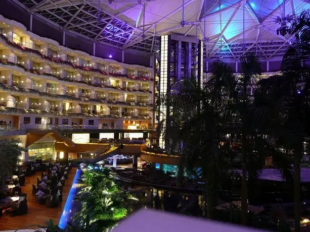 Hotel Sahara Star-Mumbai Airport