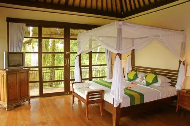 Anini Raka Resort & Spa