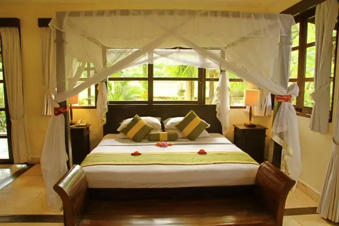 Anini Raka Resort & Spa 