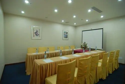 Yihe Hotel Ouzhuang 