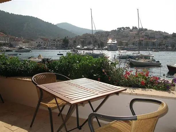 Delfin Hvar Hotel 