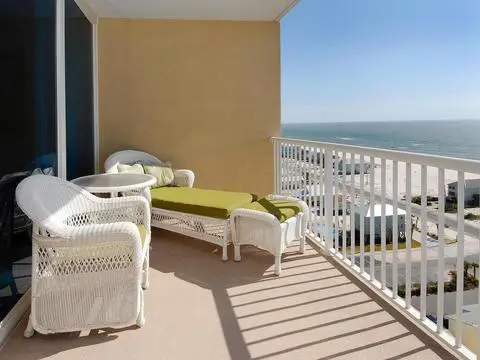 Sanibel Condominiums 