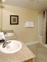 Sanibel Condominiums 