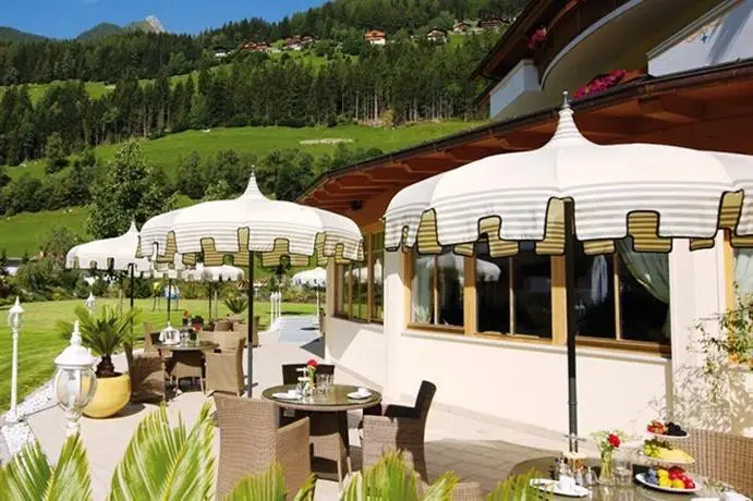 Alpenpalace Luxury Hideaway & Spa Retreat 