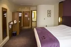 Premier Inn Luton Airport 