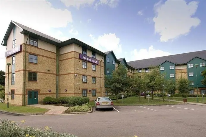 Premier Inn Luton Airport 