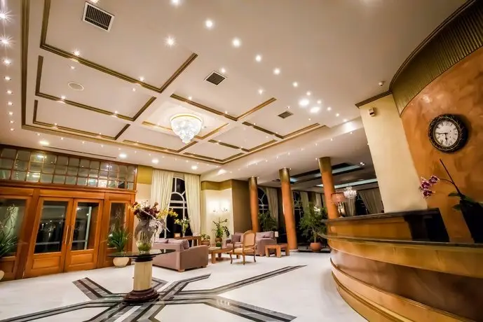Kouros Hotel 