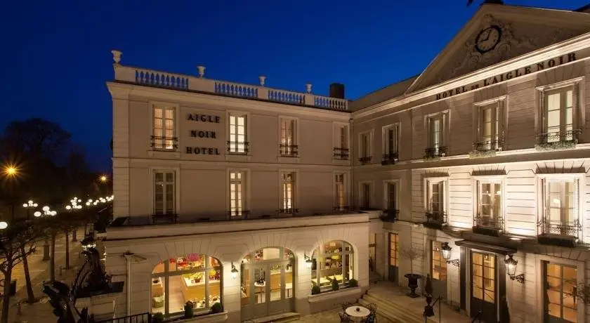 Aigle Noir Hotel 