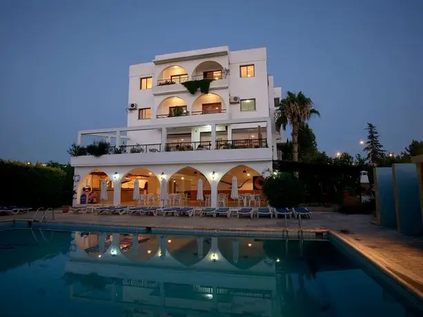 Stephanos Hotel Apartments