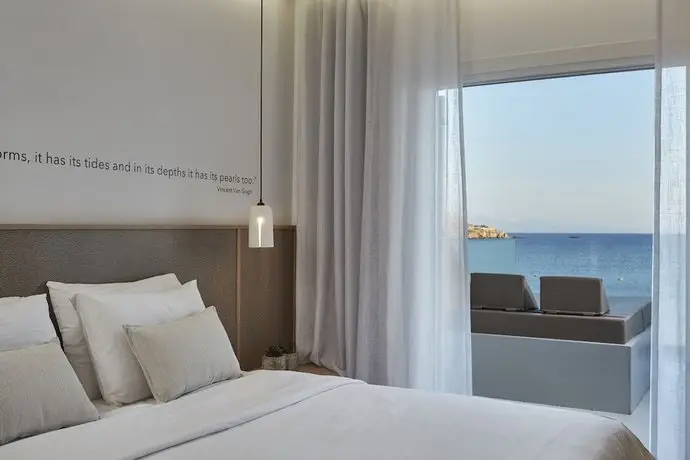 Mykonos Kosmoplaz Beach Resort Hotel 