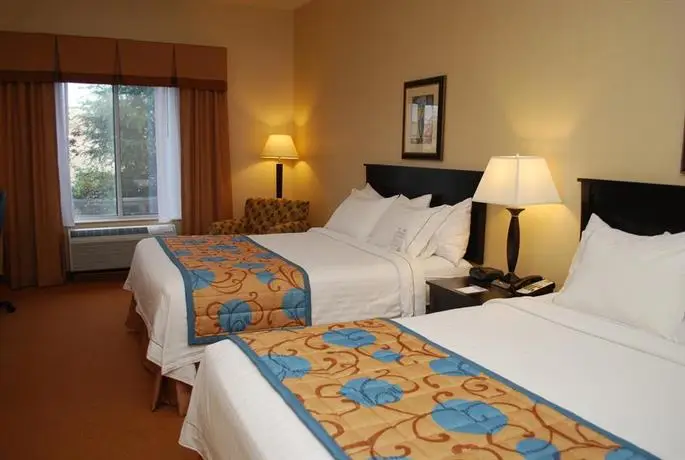 Fairfield Inn & Suites Kelowna 