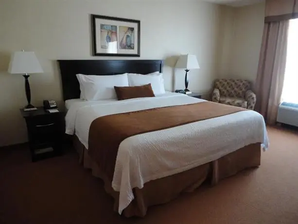 Fairfield Inn & Suites Kelowna 