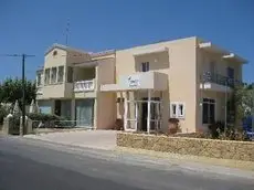 Seafront Apartments Adelianos Kampos 