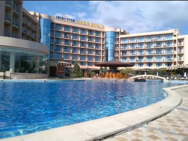 Tiara Beach Hotel 