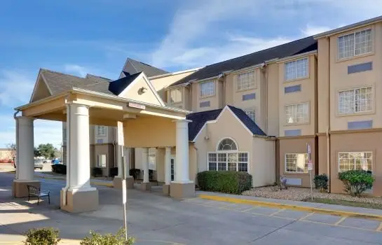 Microtel Inn and Suites Lafayette