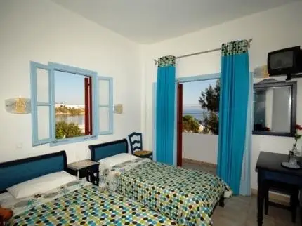 Psarou Beach Hotel 