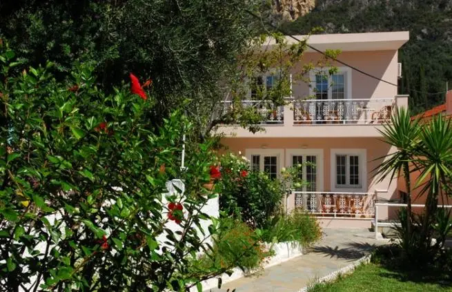 Odysseus Hotel 