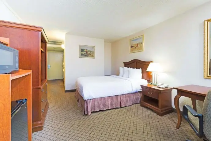 Days Inn by Wyndham Columbus Airport 