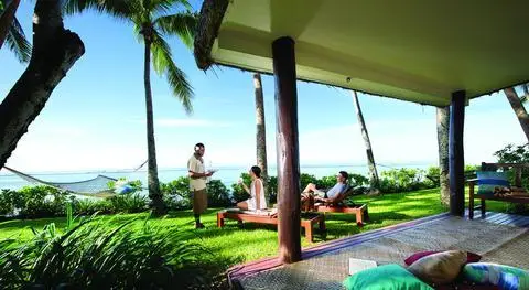 Outrigger Fiji Beach Resort 