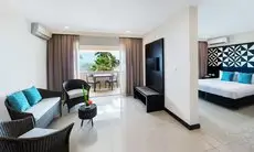 Tanoa International Dateline Hotel 