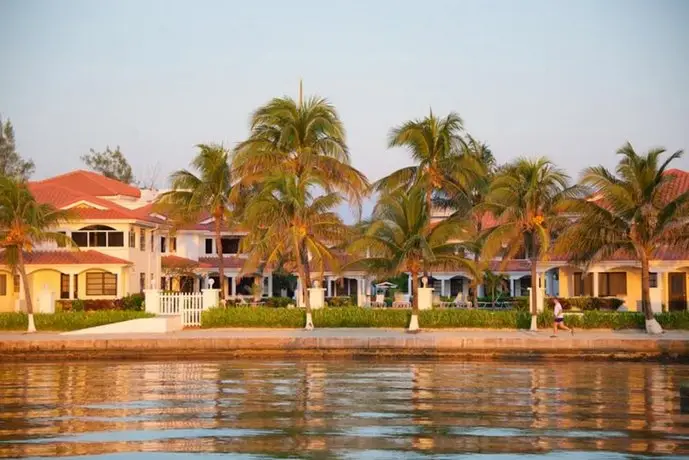 Isla Bonita Yacht Club 