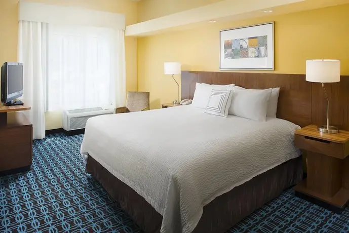 Fairfield Inn & Suites by Marriott Lafayette South