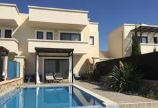 Al Mare Villas 