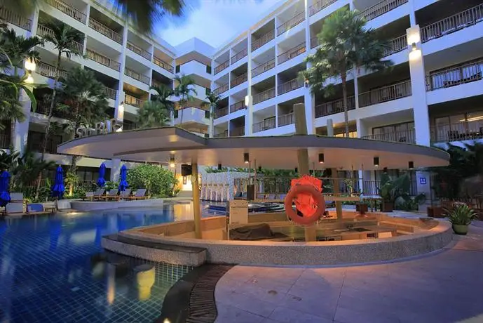 Deevana Plaza Phuket 