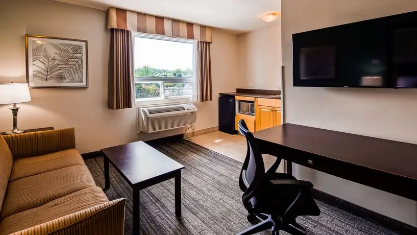 Best Western Plus Chocolate Lake Hotel - Halifax 