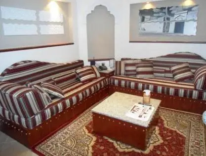 Al Liwan Suites 