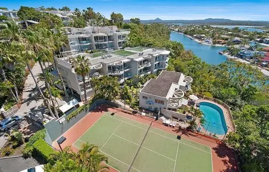 Noosa Crest Resort