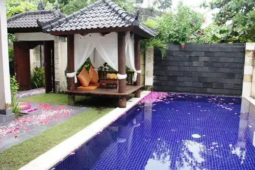 Puri Bendesa Villas 