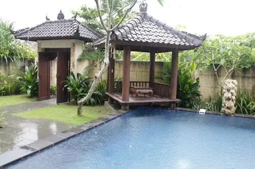 Puri Bendesa Villas 