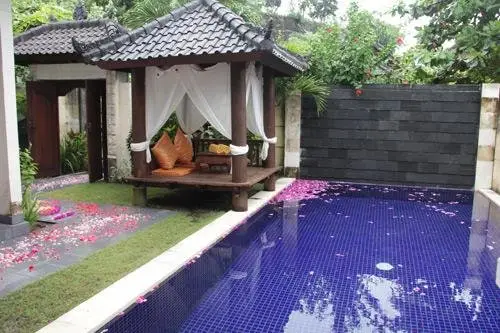 Puri Bendesa Villas 